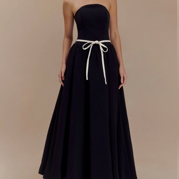 Meshki- Penny Strapless Contrast Midi Dress - Black & White - Picture 3 of 5